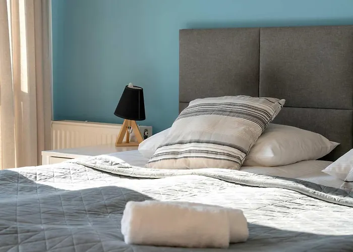 アパート Elegant Very Berry With Parking And Balcony By Renters